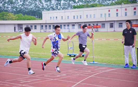 ����10�꣡���28ע����ڵ��������ҹ���У����������ҵ��չ